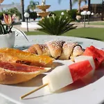 Alisia Hotel 3*