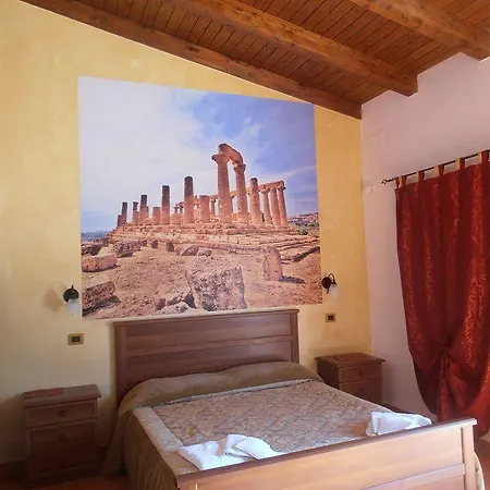 Alisia Hotel 3*